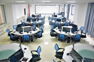 必看！大學(xué)工資最高的專業(yè) 軟件技術(shù)開發(fā)